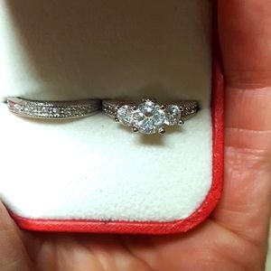 Avon Silver Ring with Sparkling Stones